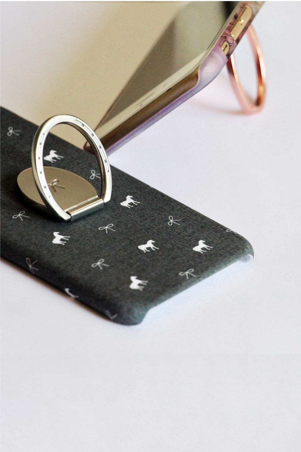 Horseshoe Phone Ring